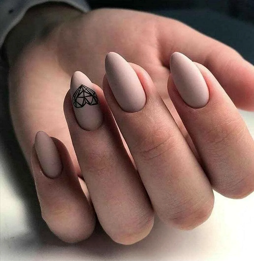 Матовый нюд миндаль