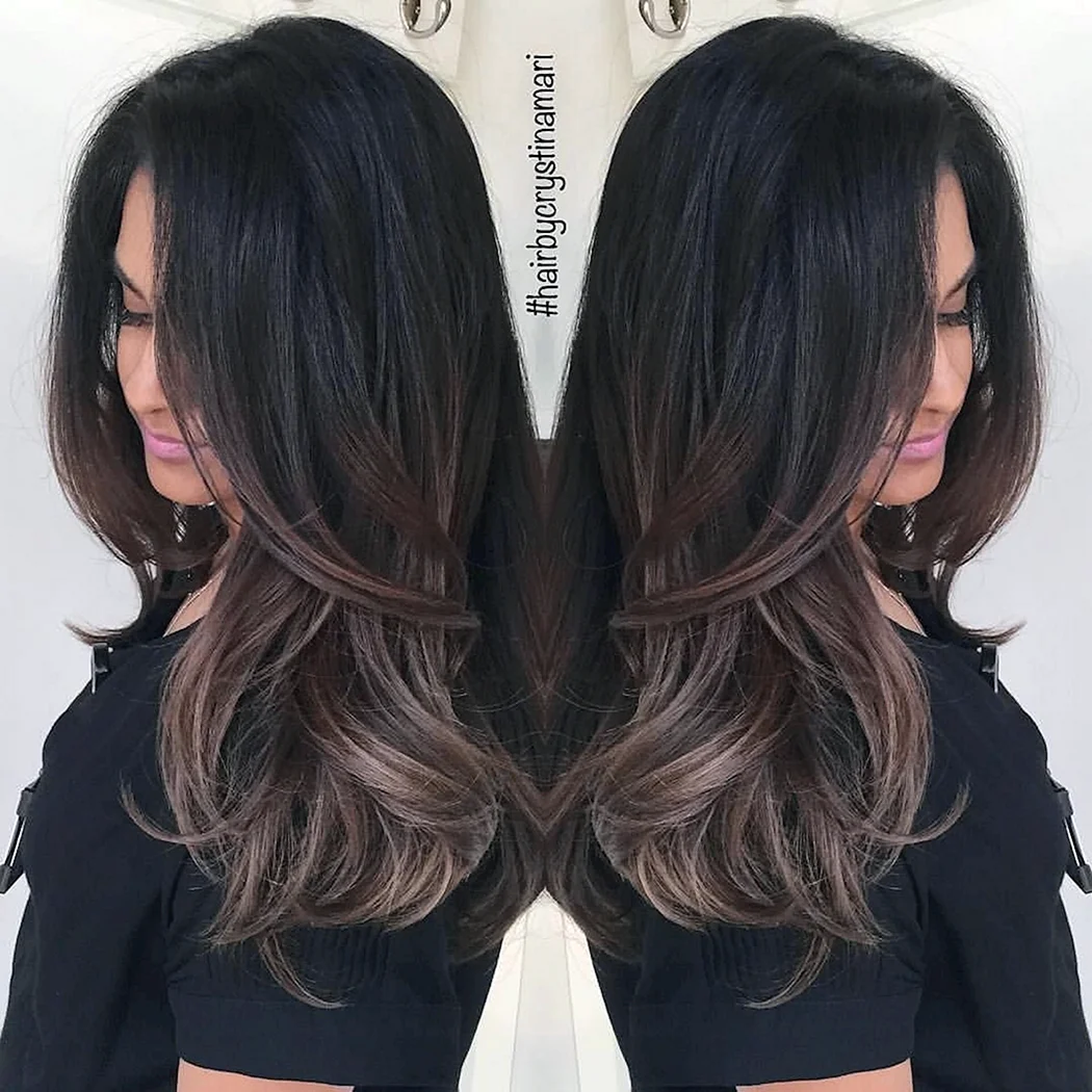 Шатуш та балаяж на темне довге волосся