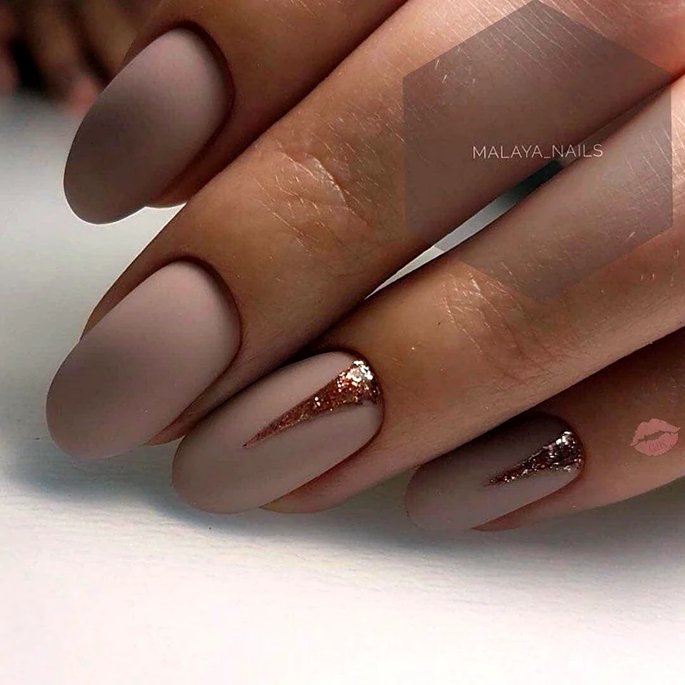 Матовый нюд раффиан