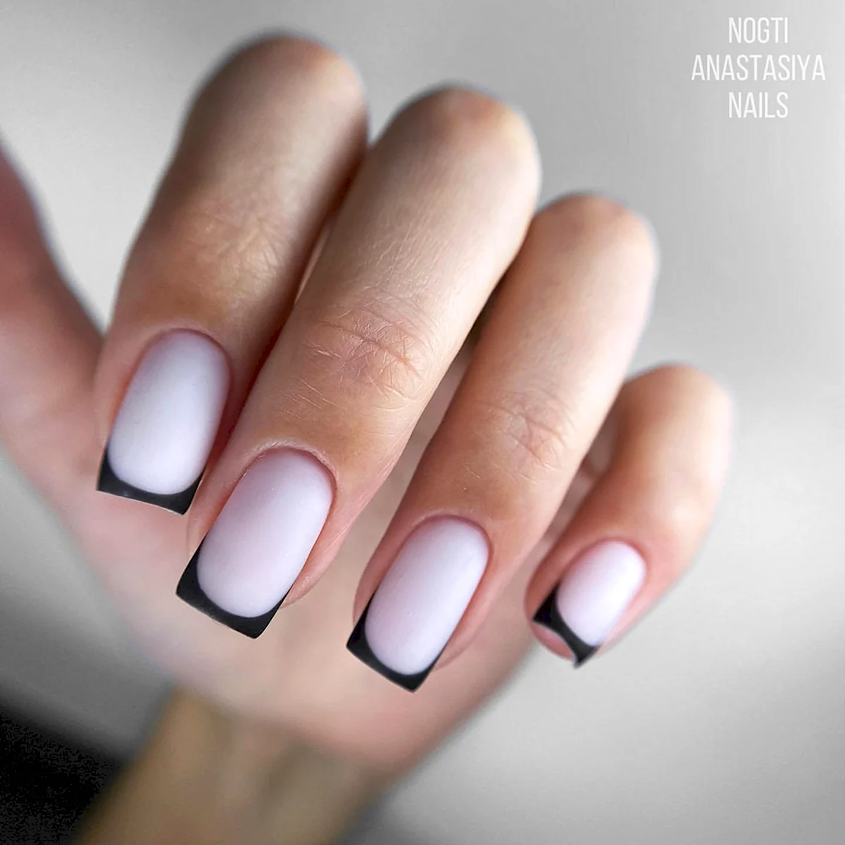 Френч со светоотражающим лаком