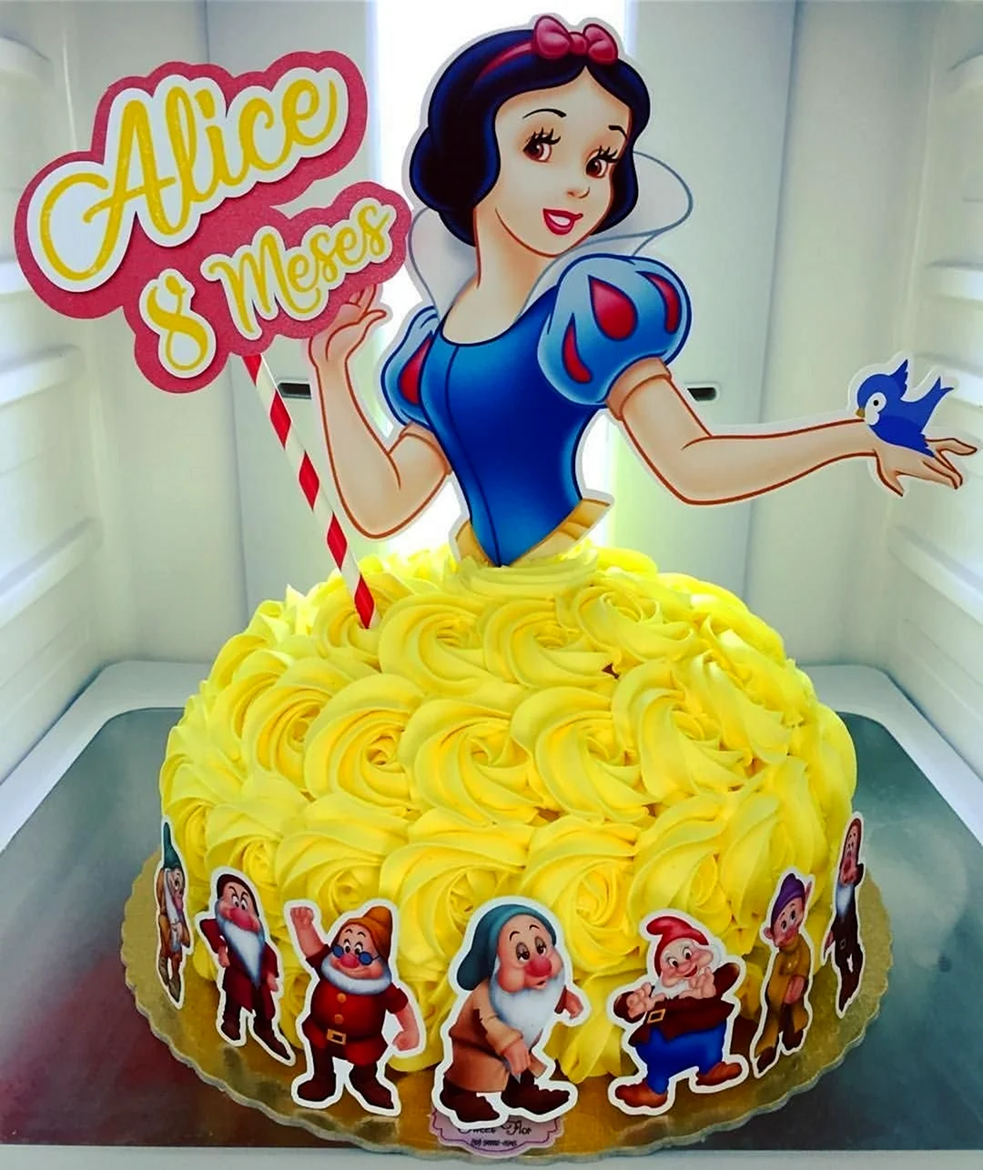 Торт Белоснежка