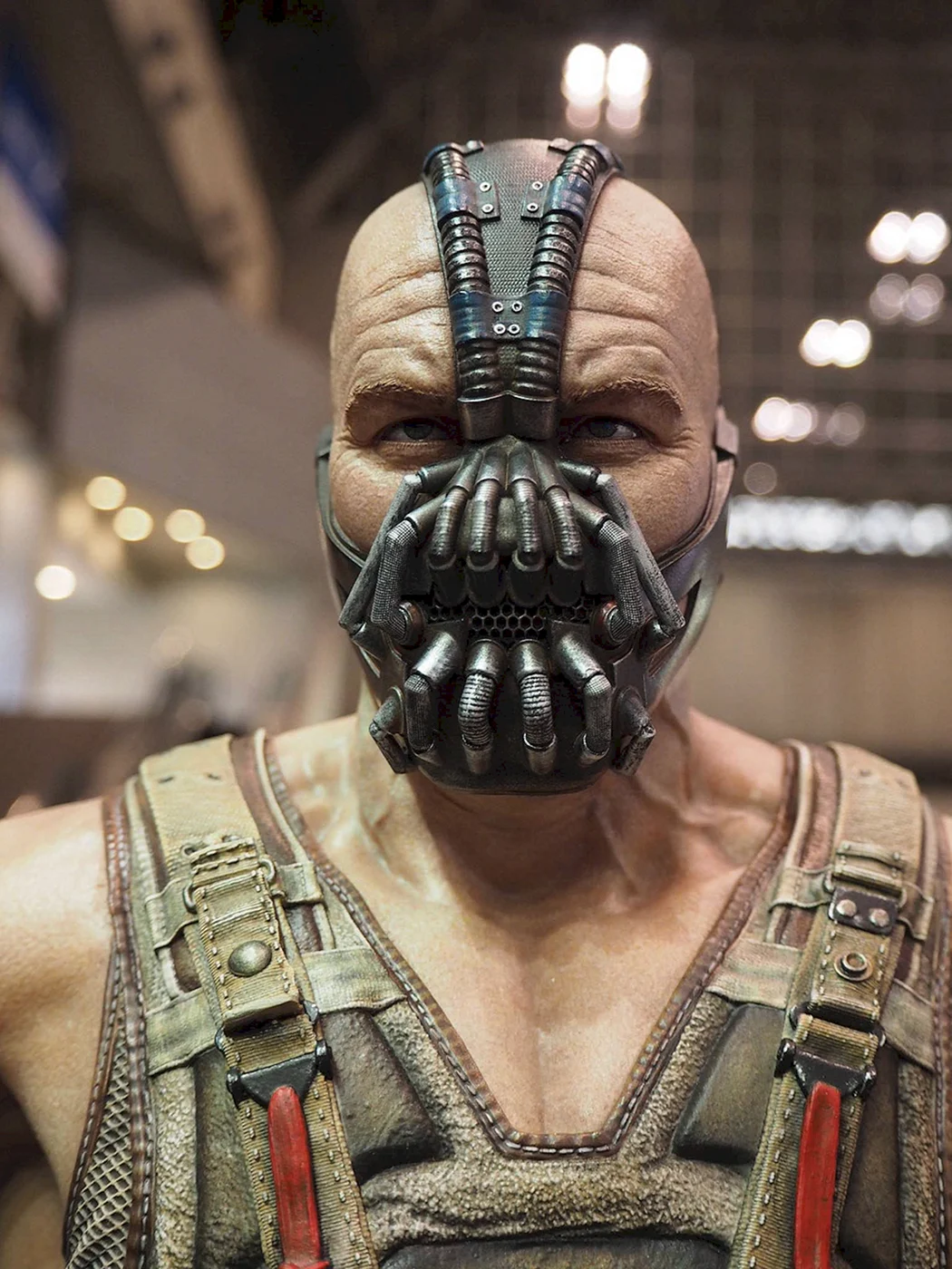 Том Харди Бэйн