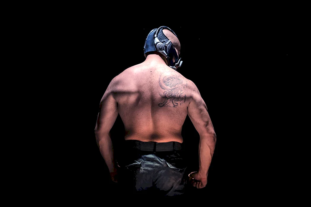 Том Харди Бэйн