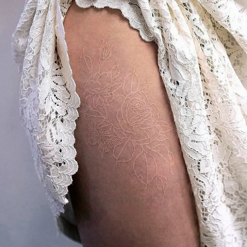 Тату белого цвета