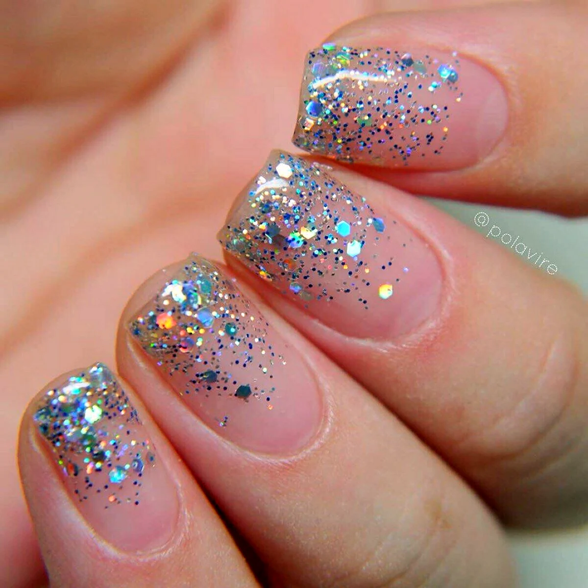 Ногти с блестками