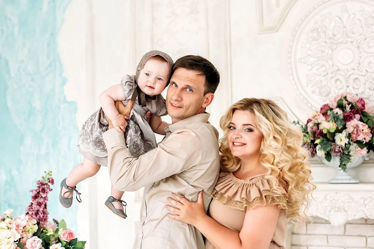 Семейная фотосессия в студии