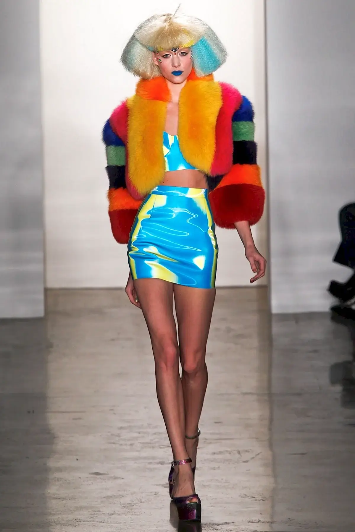 Авангардный стиль в одежде