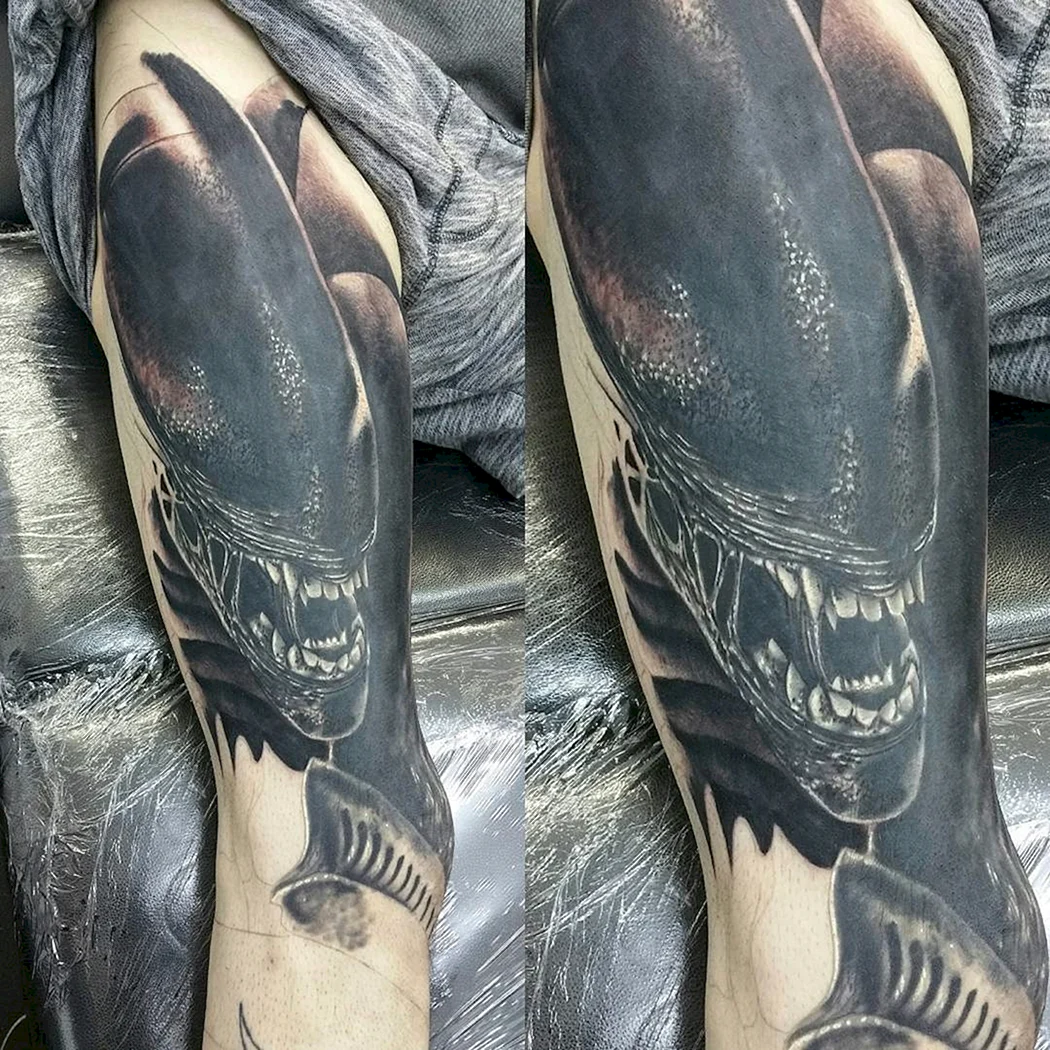 Тату рукав ксеноморфа