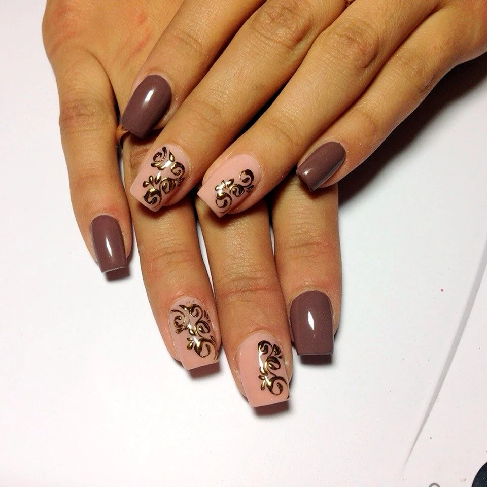 Ногти в коричнево бежевых тонах