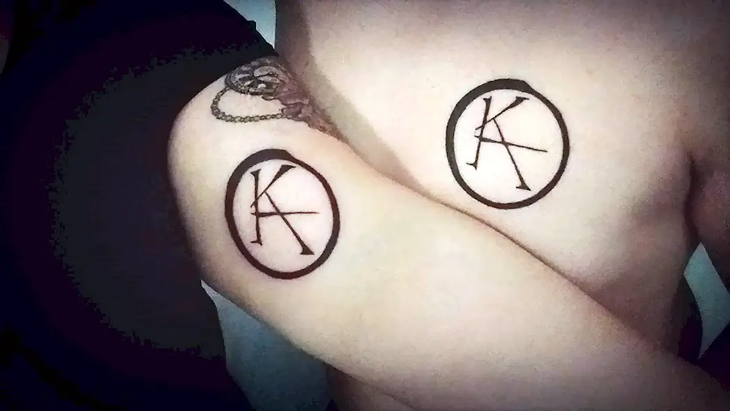 Символы пошлости тату