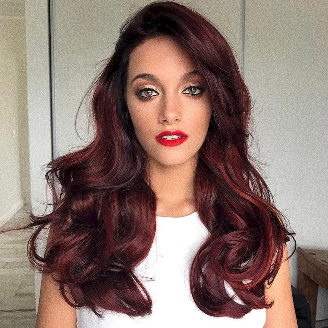 Аметист бургунді колір волосся