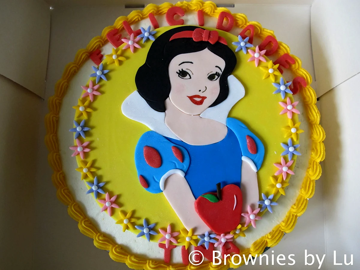 Торт Белоснежка