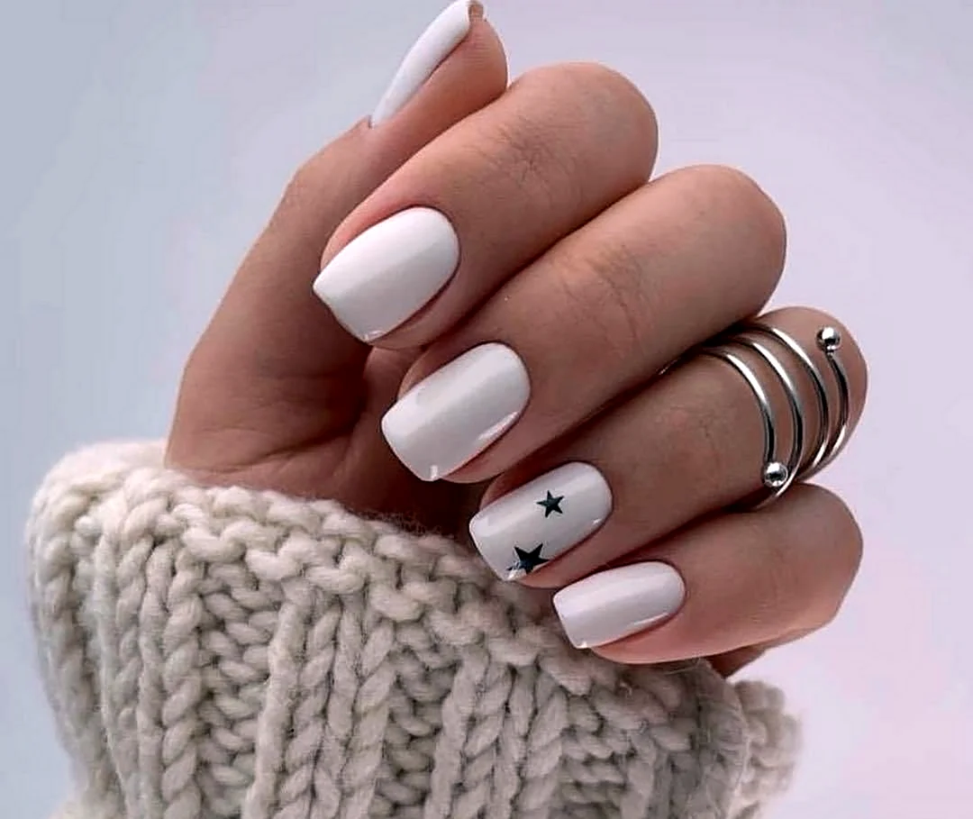 Осенний маникюр Минимализм