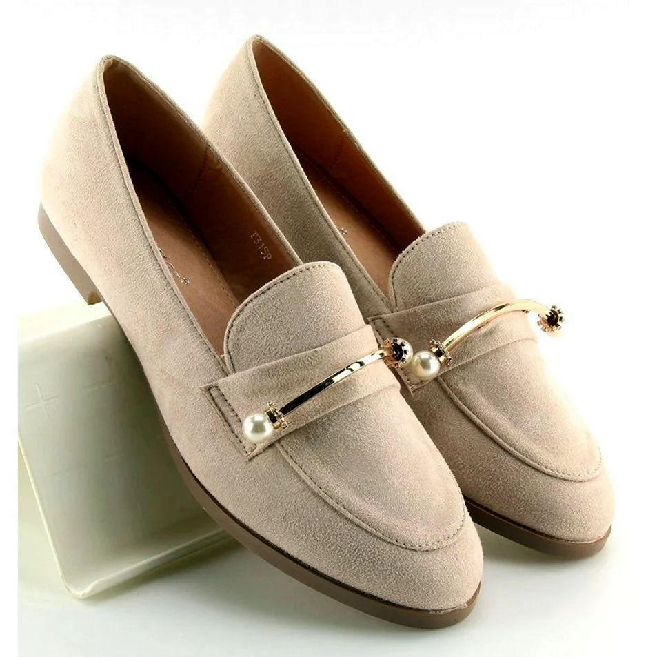 Лоферы женские пудровые