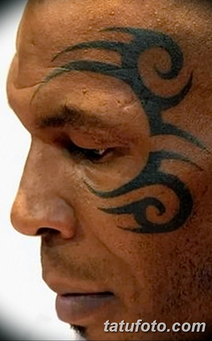 Майк Тайсон тату на лице