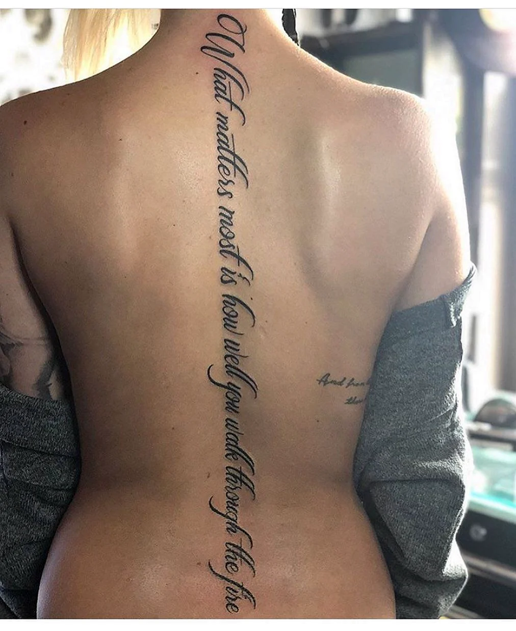 Тату надписи