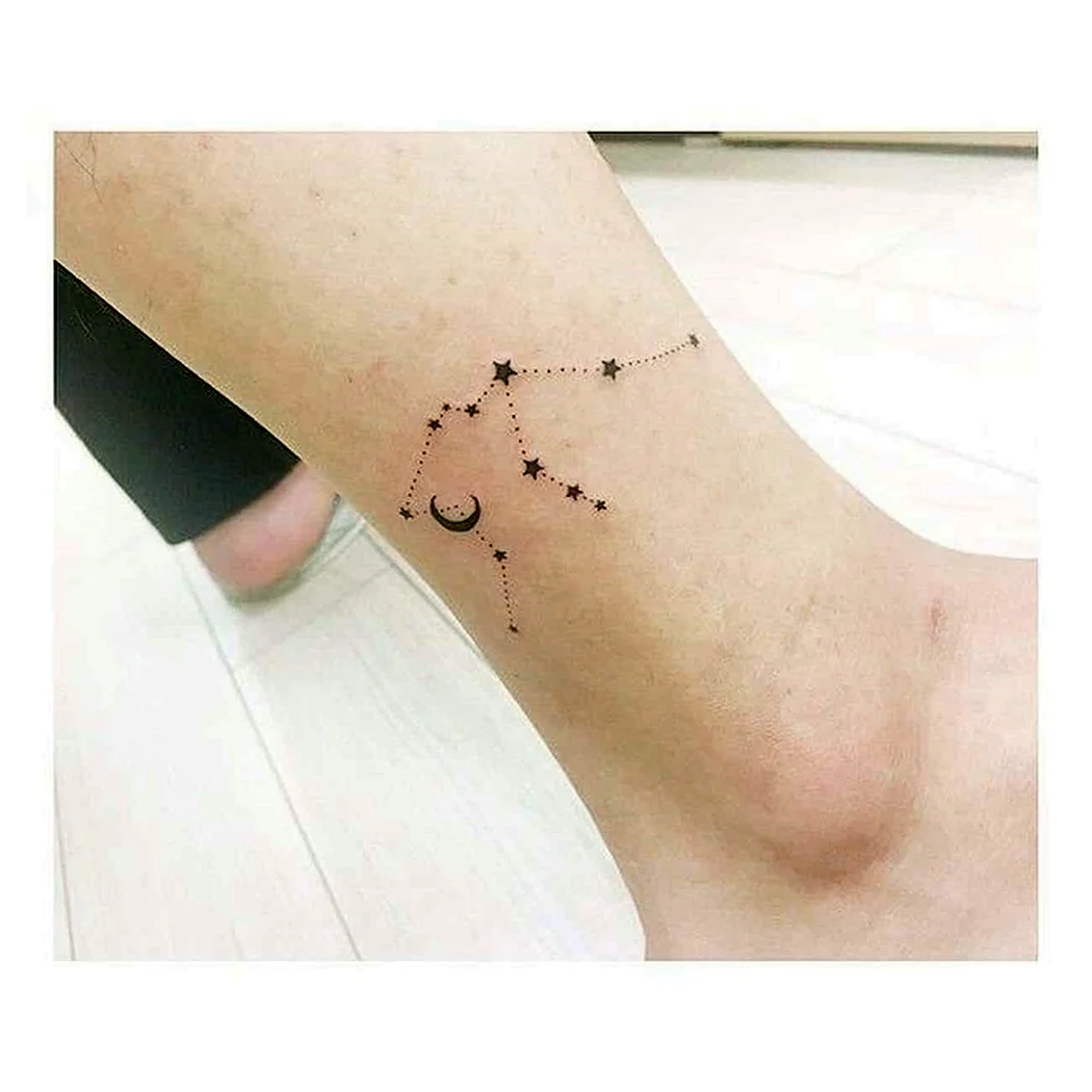 Тату знак зодиака Водолей Созвездие