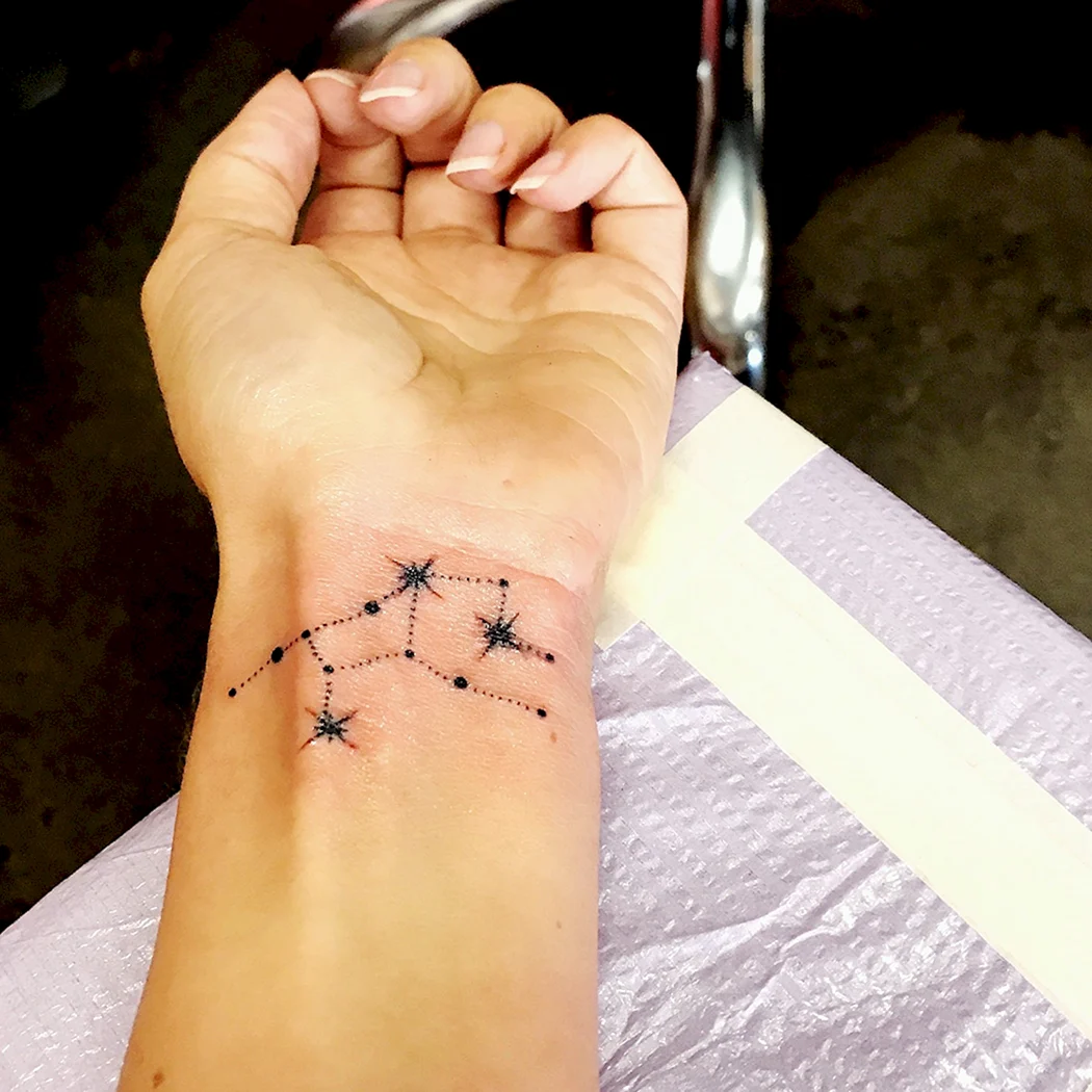Virgo Созвездие tatu