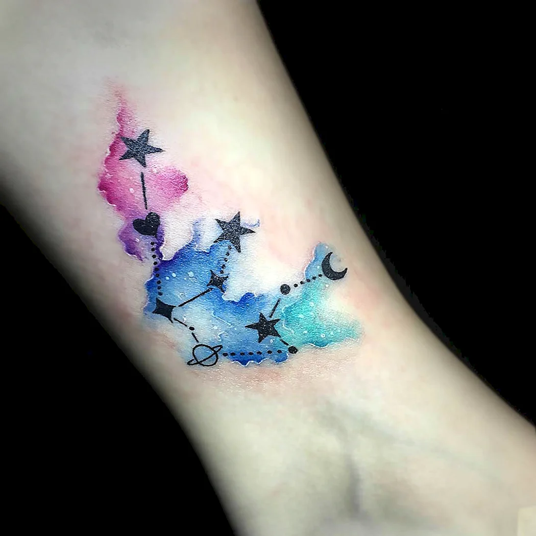 Созвездие Водолея тату акварель