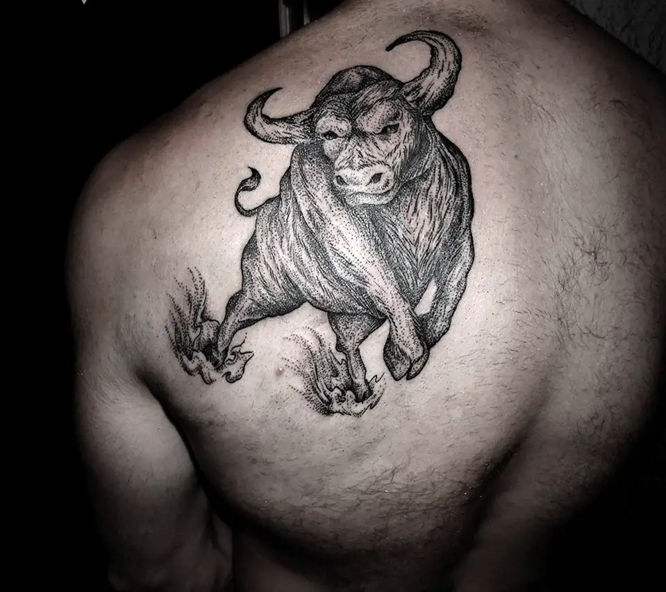 Тату с изображением быка