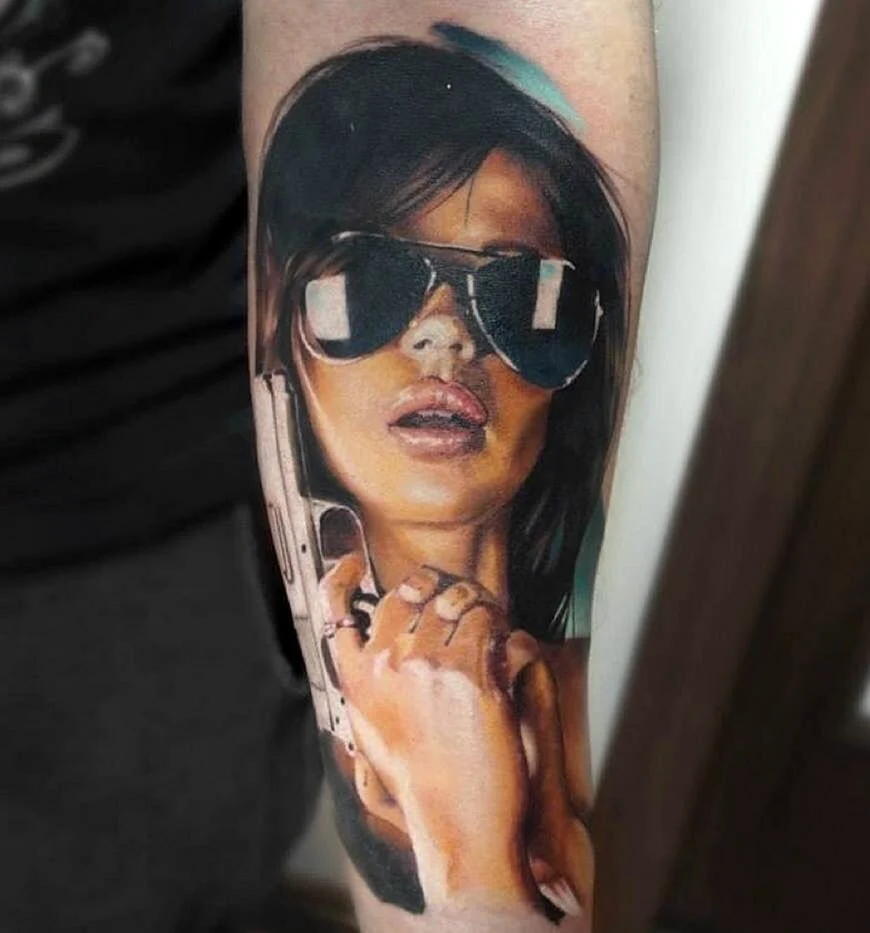 Саша Охарин тату