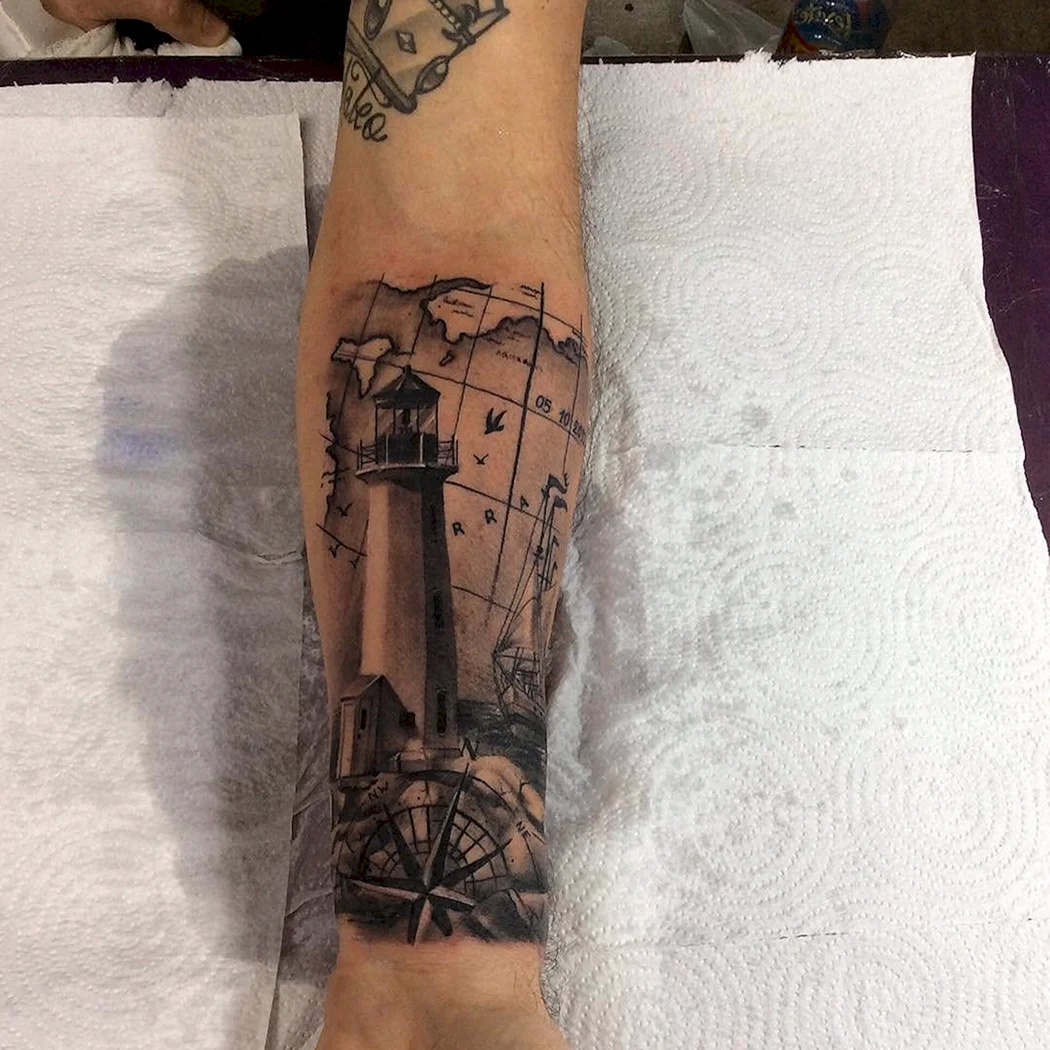 Тату Маяк реализм