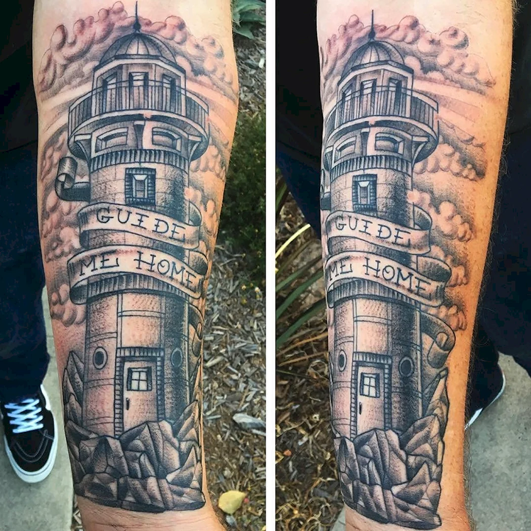 Тату Маяк реализм
