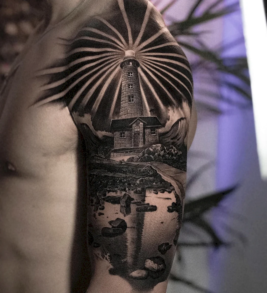 Тату Маяк на плече