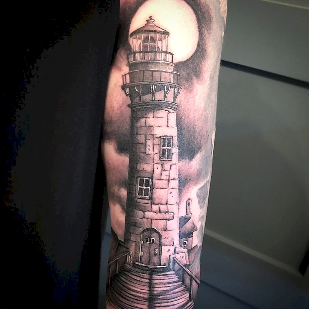 Тату Маяк реализм