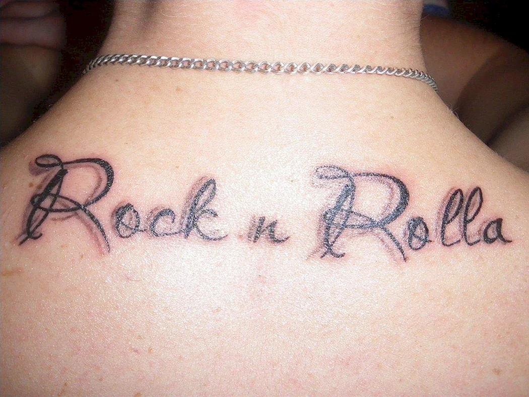 Объемные надписи тату