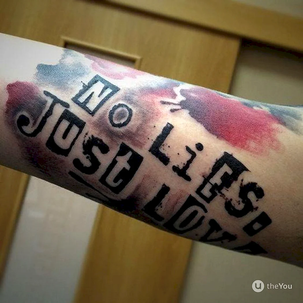 Тату надписи в стиле трэш