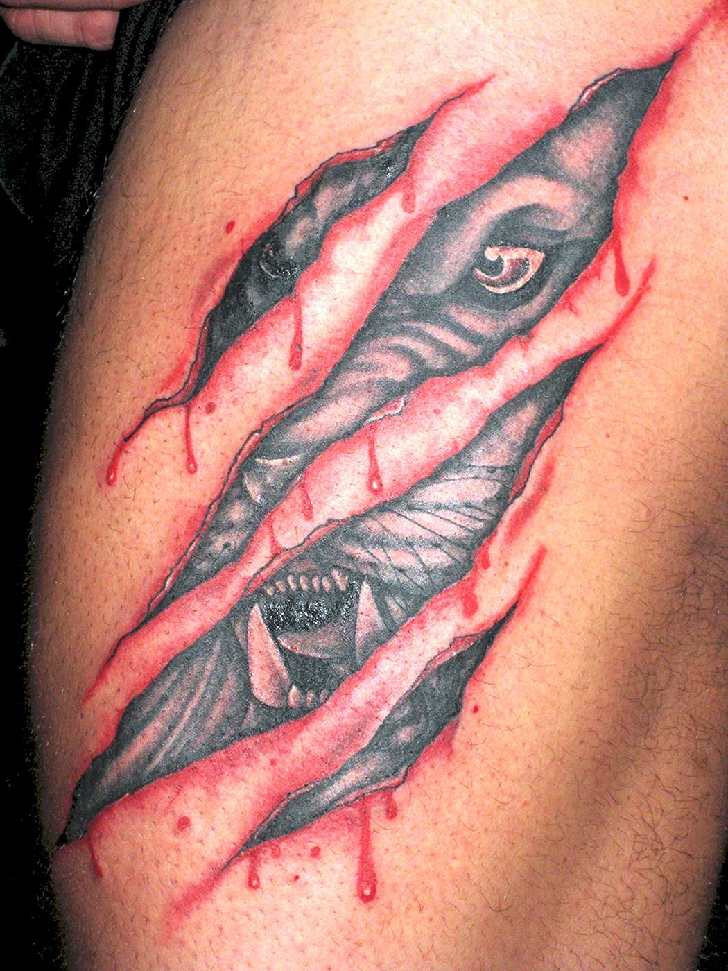 Разрыв кожи тату эскиз