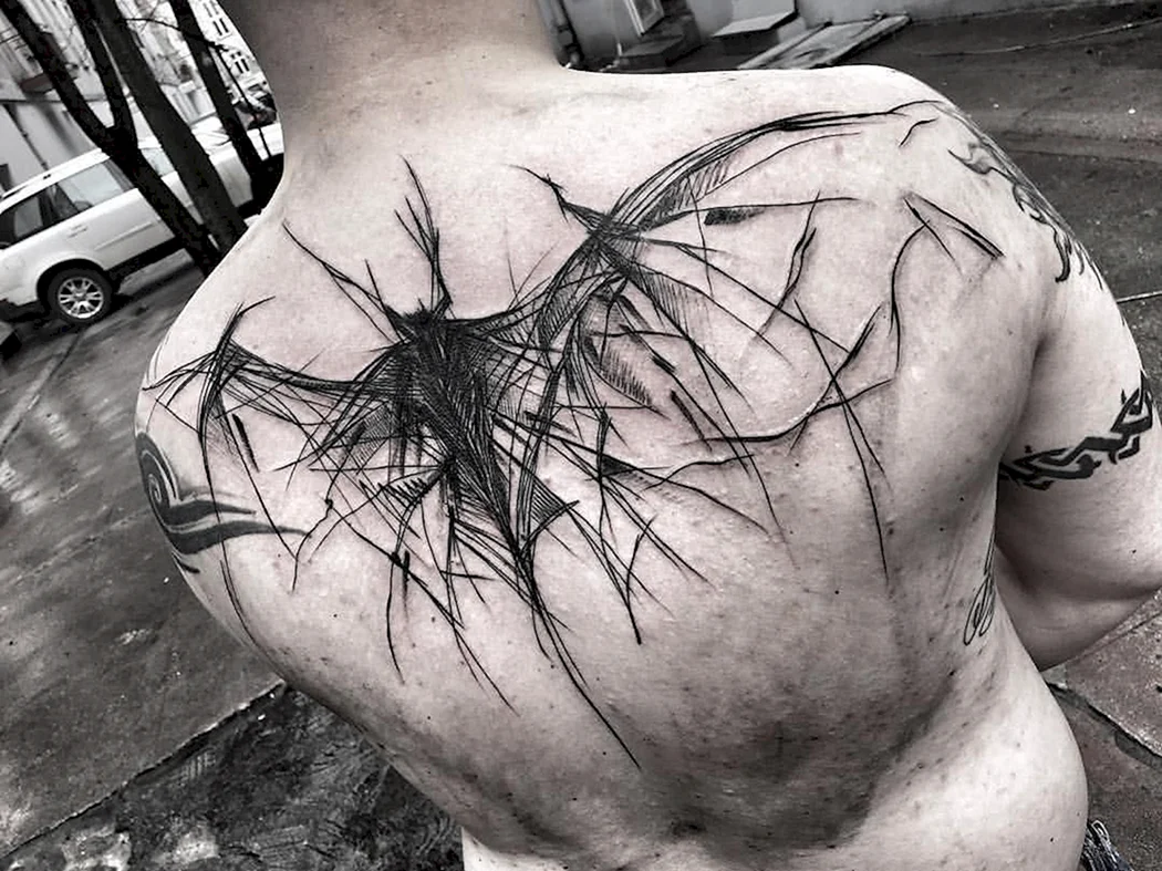 Татуировка на спину скетч стиль