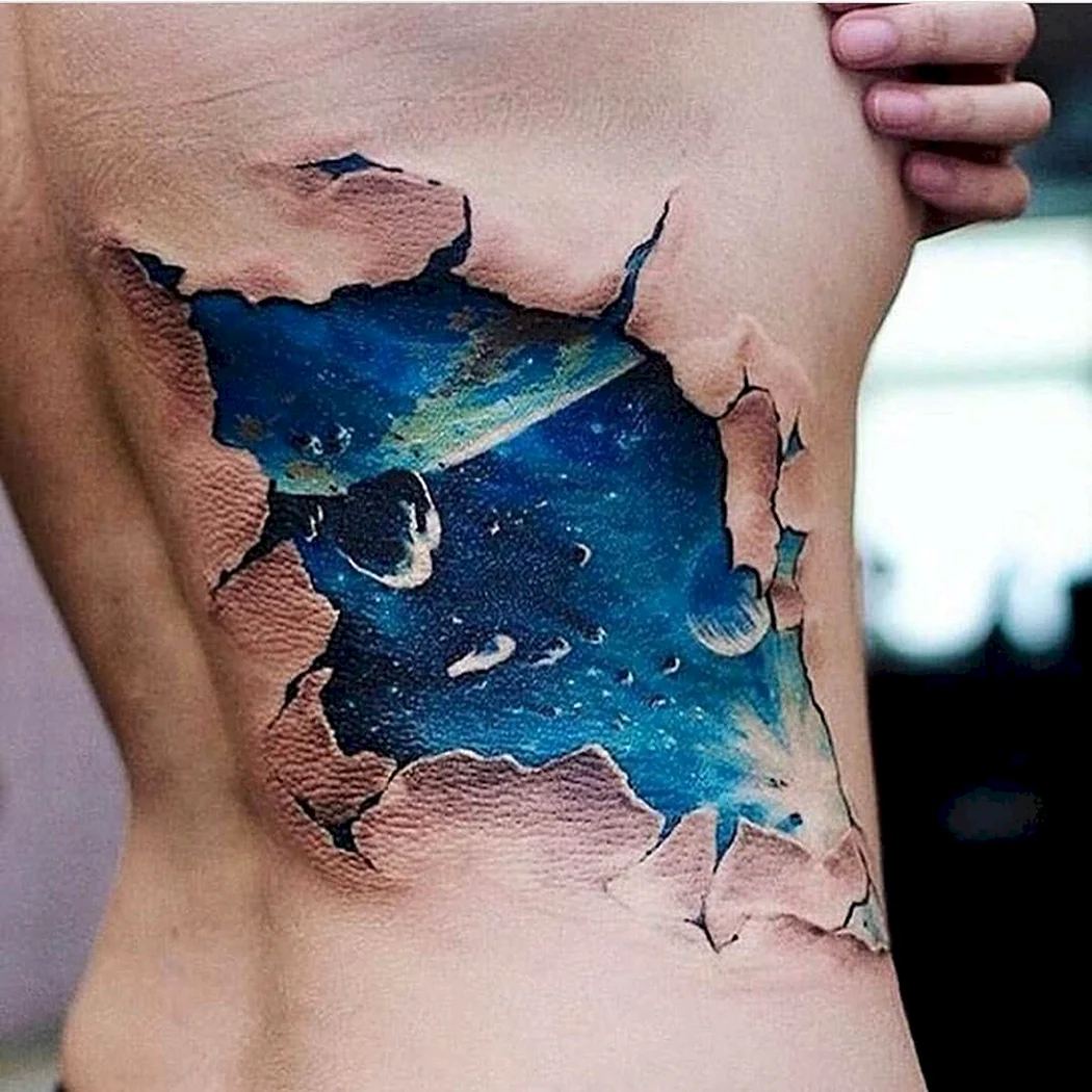 Татуировка рваная кожа