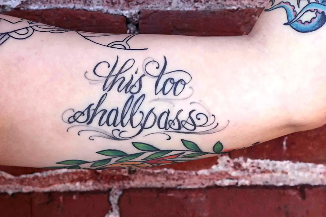 Тату каждому свое на латыни