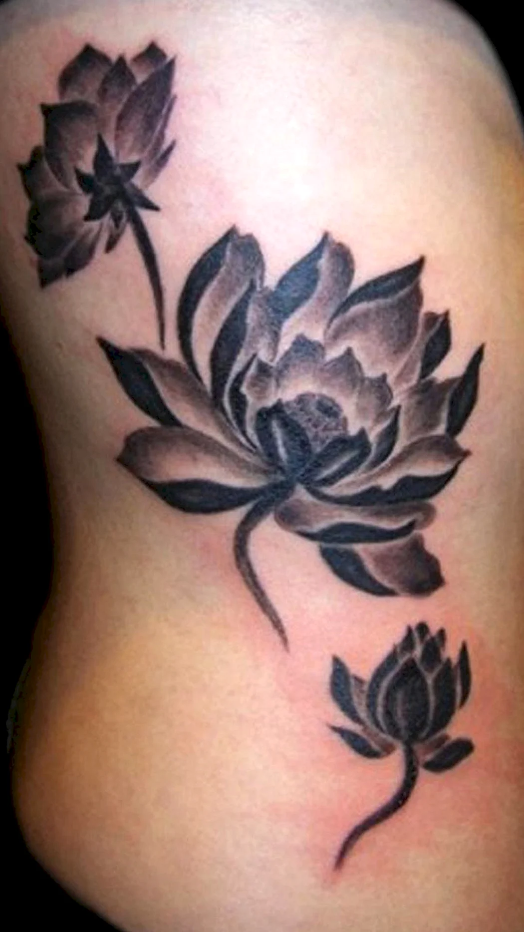 Тату в виде цветка