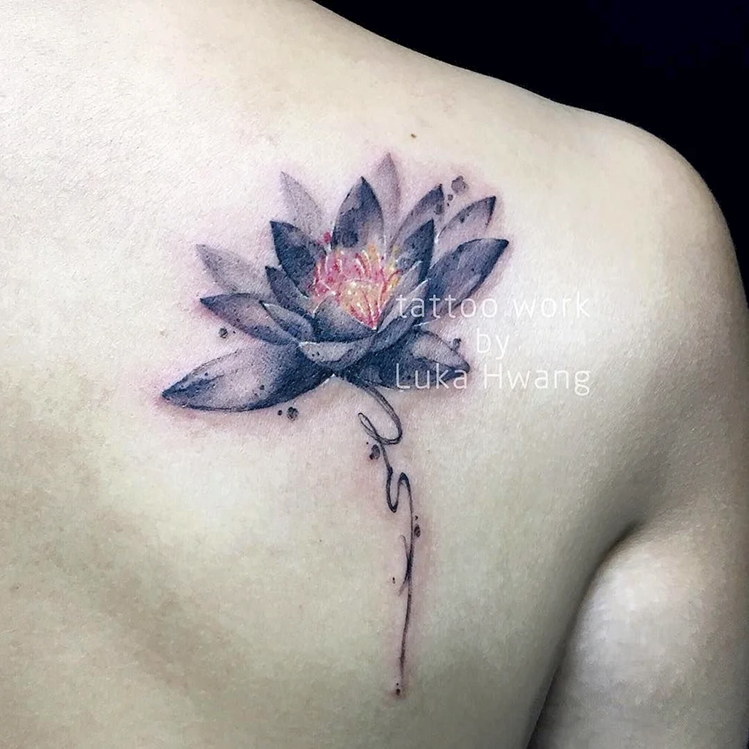 Тату кувшинка