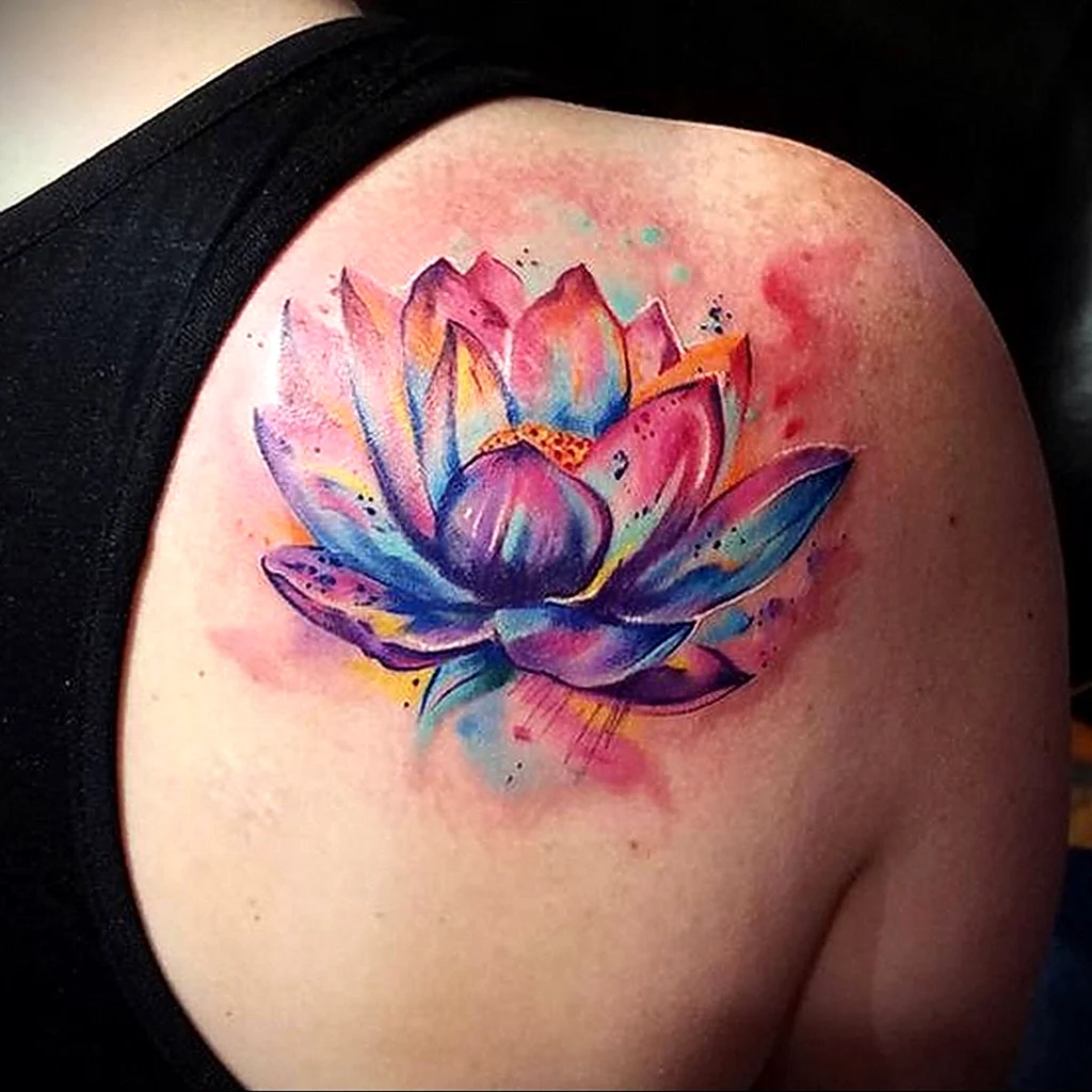 Тату Лотос акварель