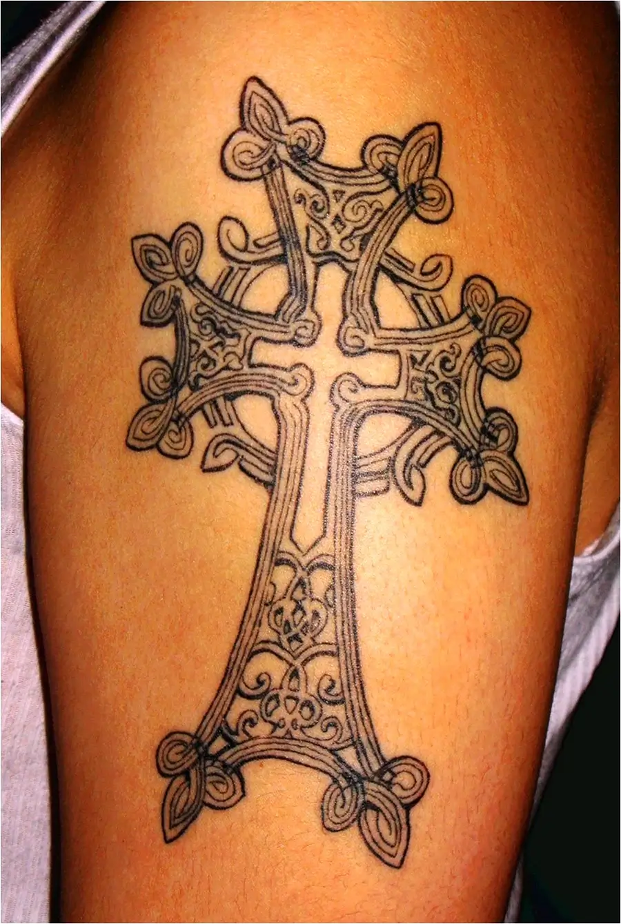 Армянский крест тату