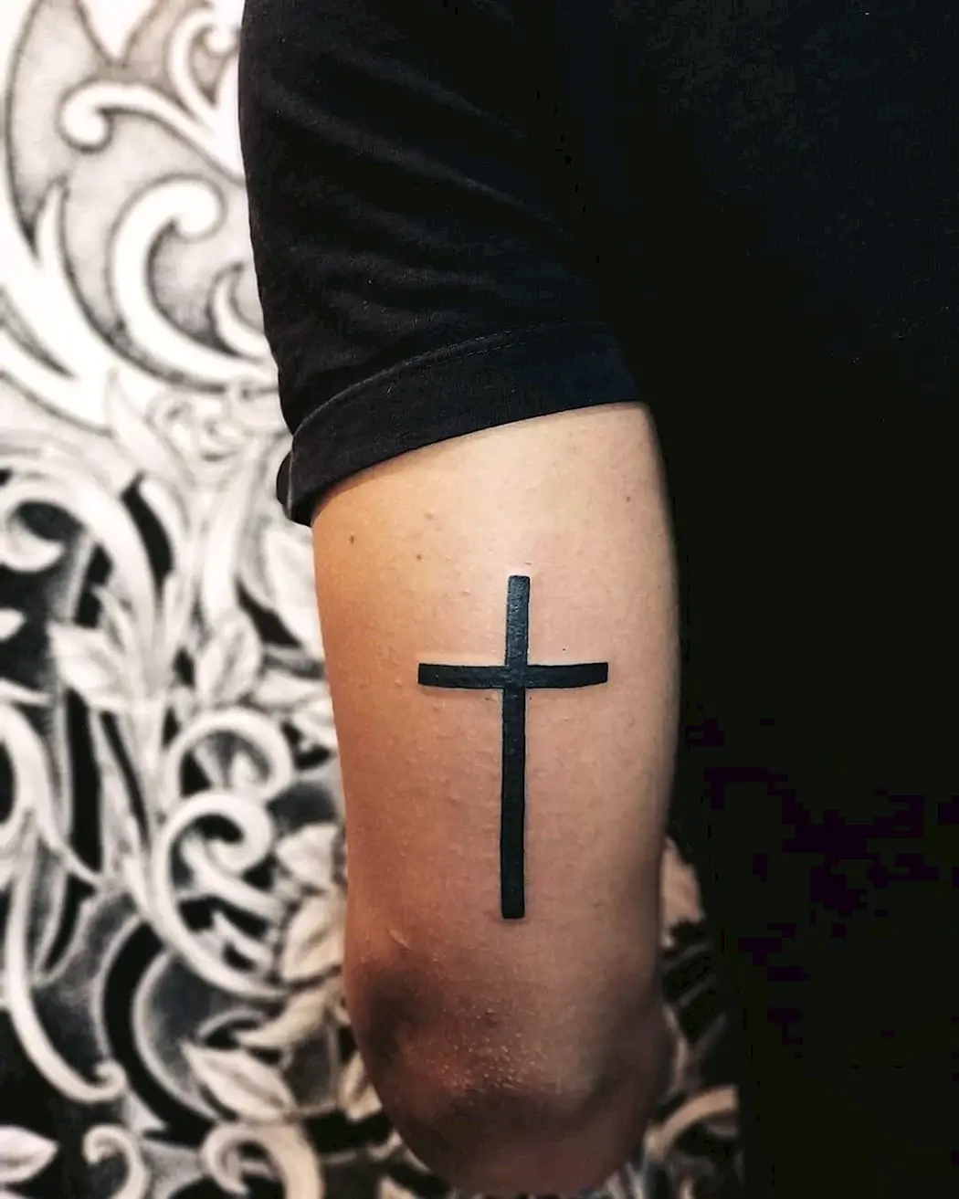 Крест апостола Петра тату