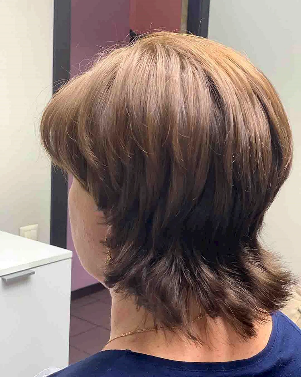 Каре с каскадом сзади