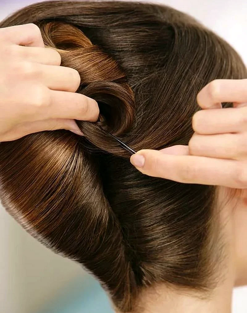 Причёска Ракушка на длинные волосы