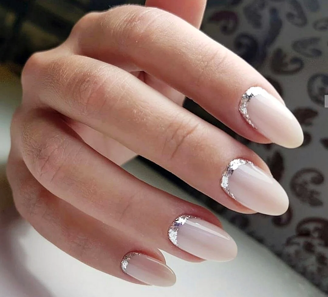 Ногти френч овал