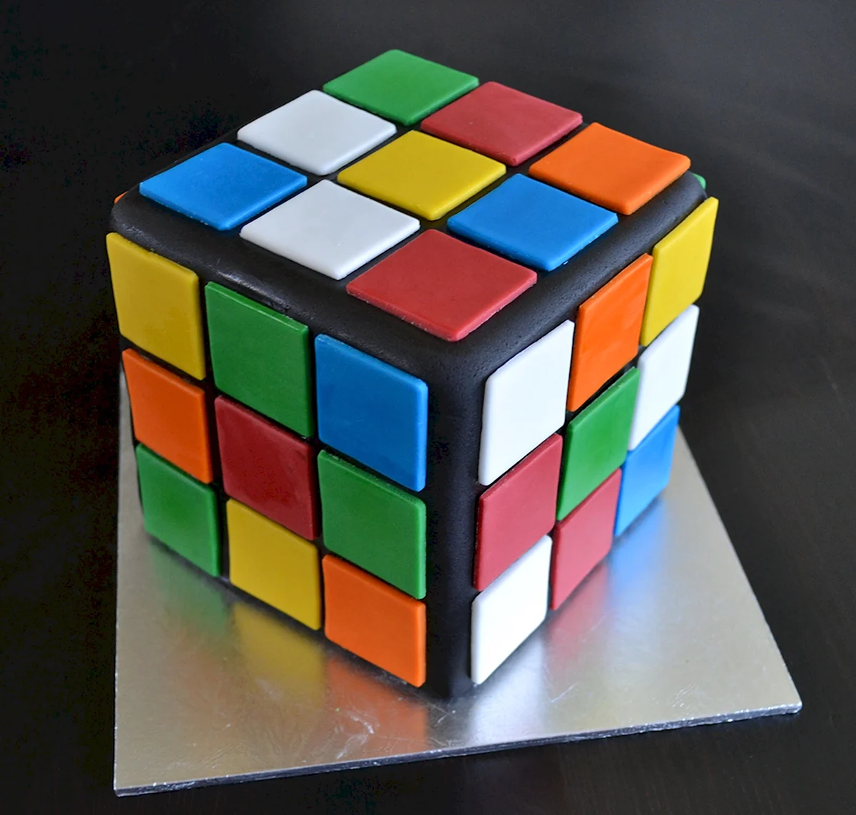 Торт кубик рубик