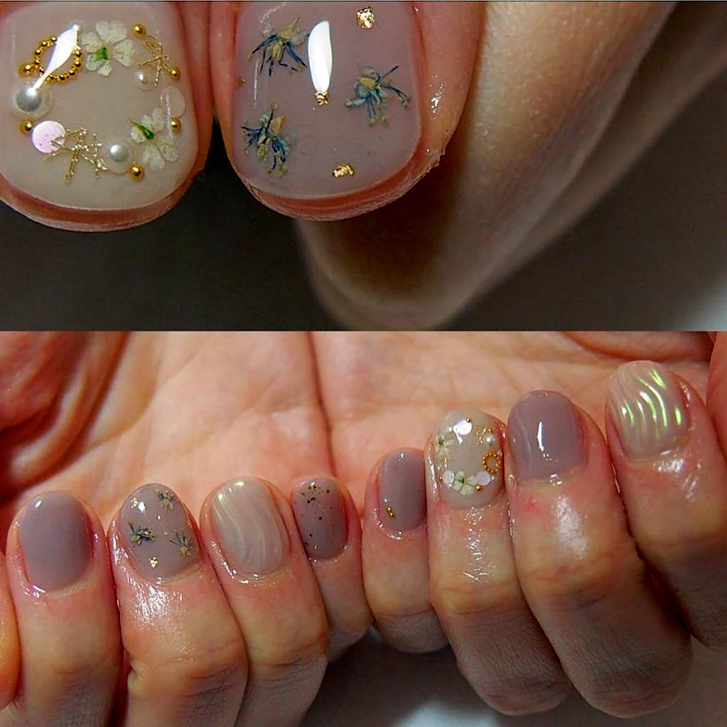 Корейский маникюр блики