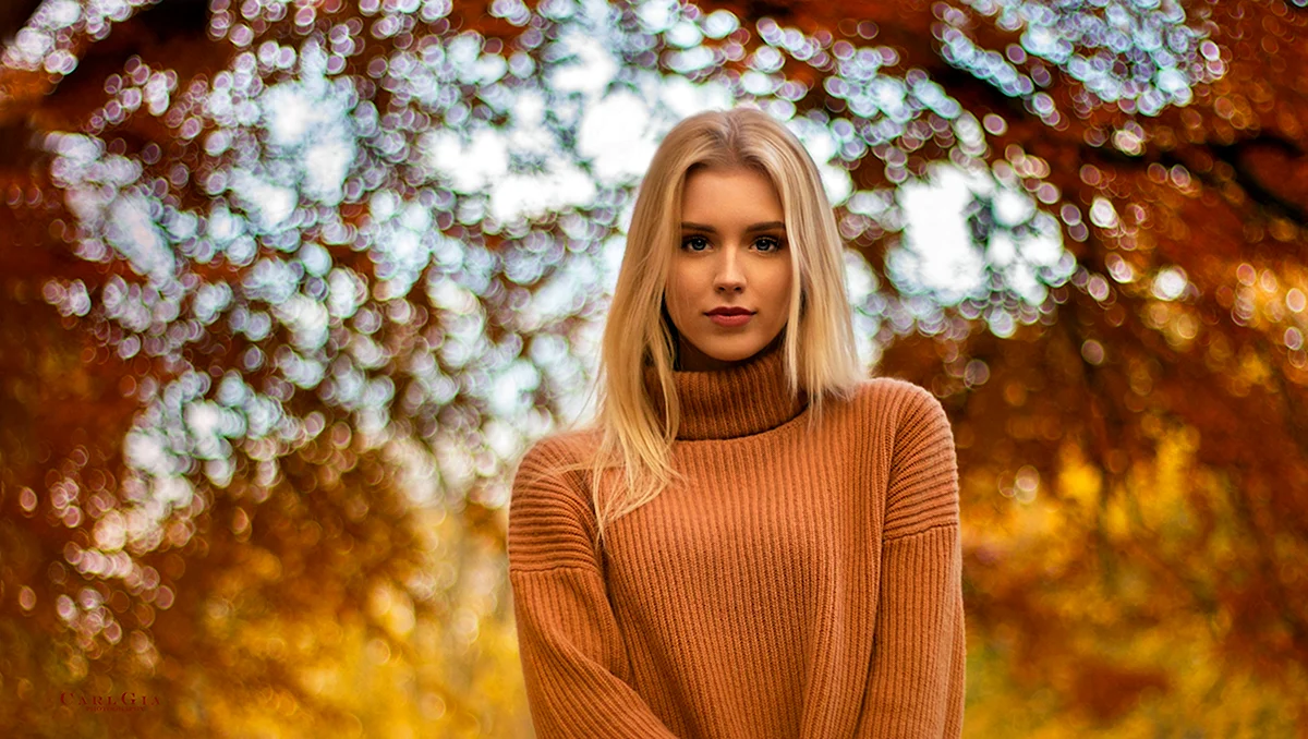 Блондинка Карл Гия