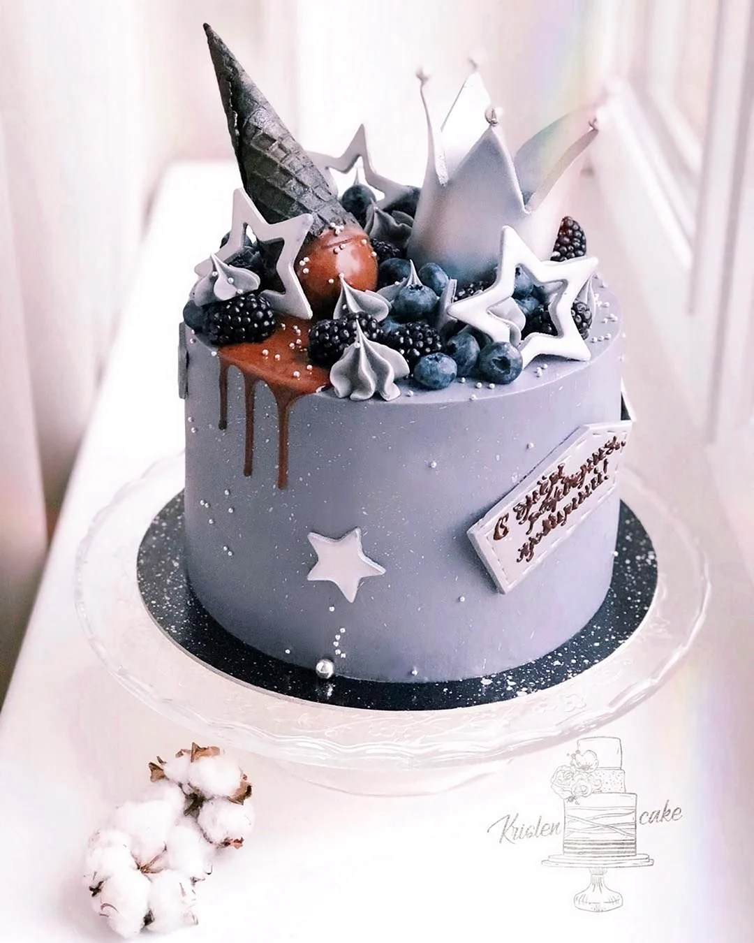 Стильный мужской торт