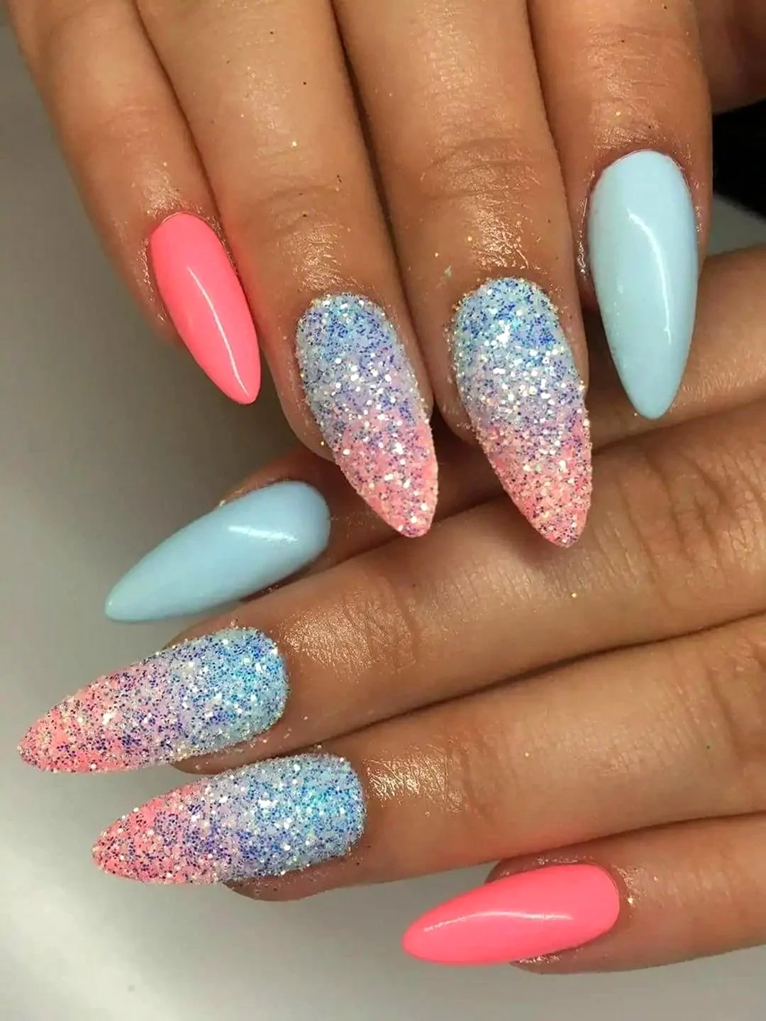 Яркмй ман Кюр с блесками