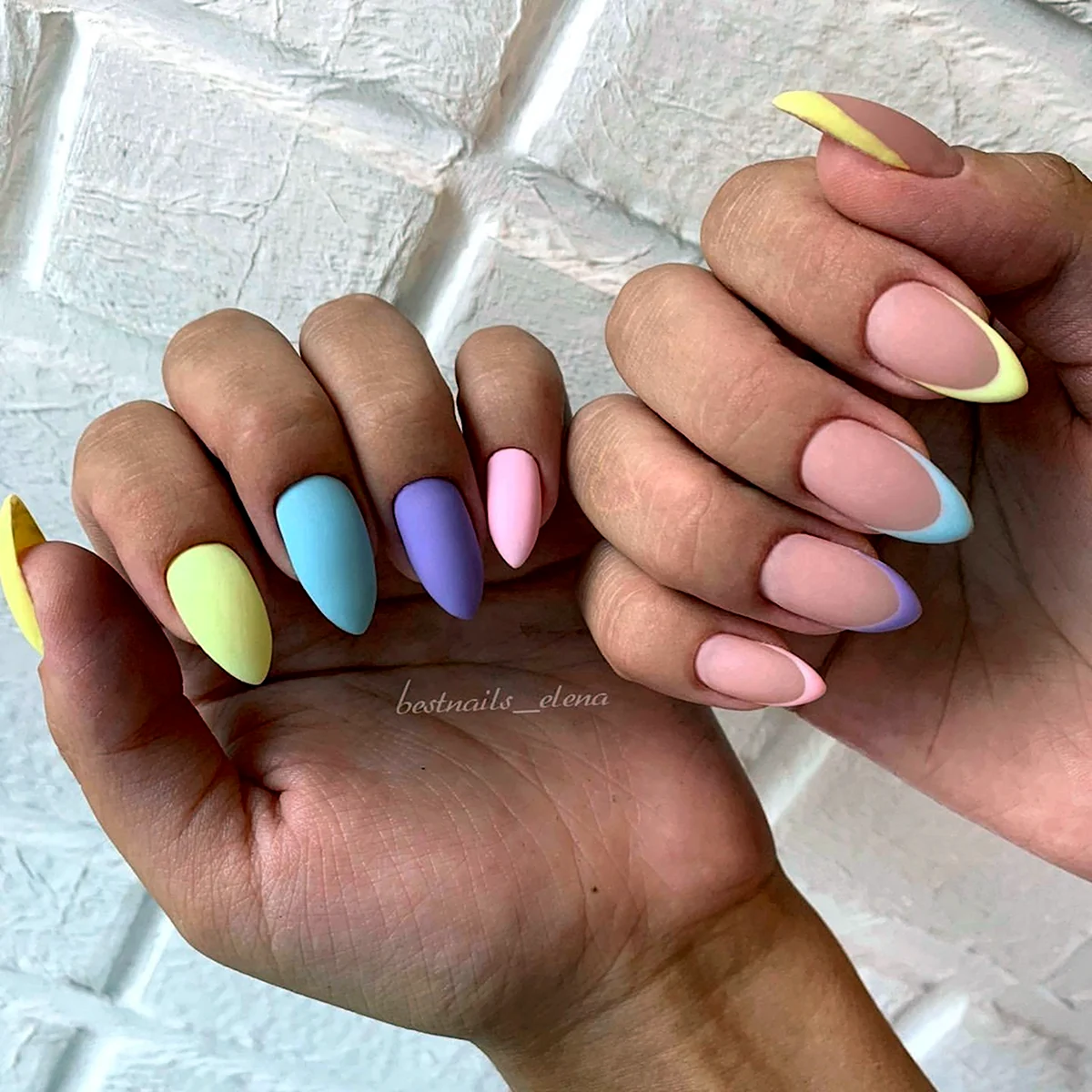 Маникюр разноцветный в пастельных тонах