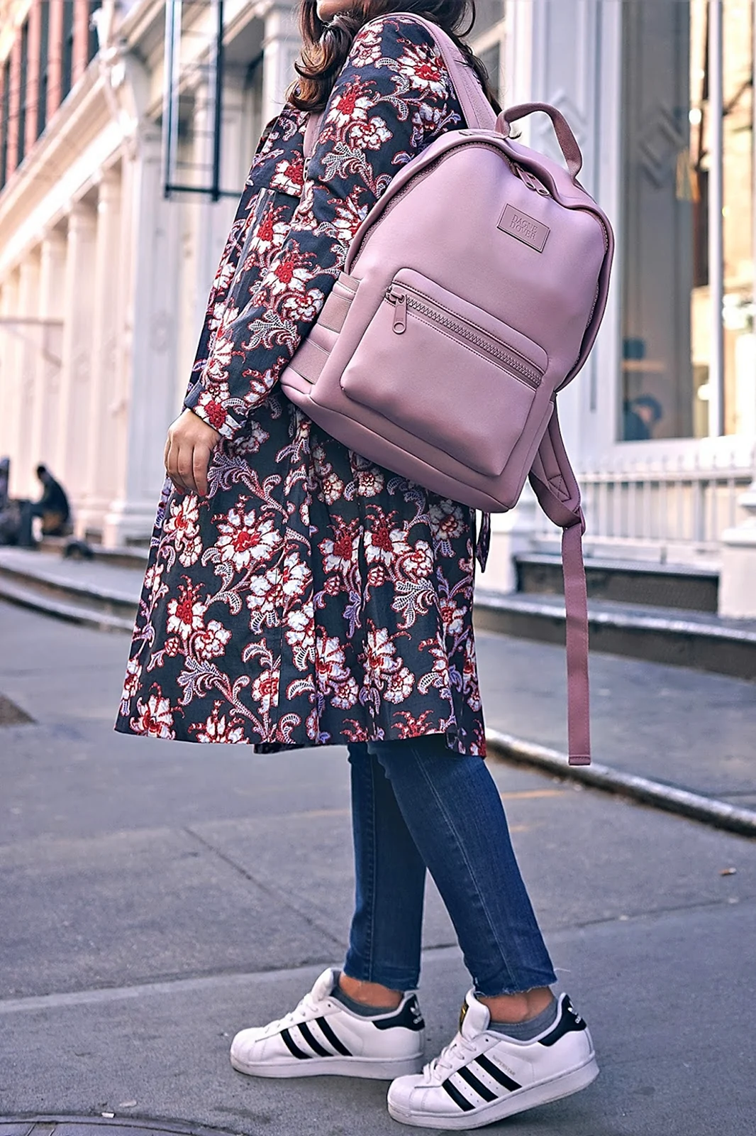 Образ с рюкзаком женский